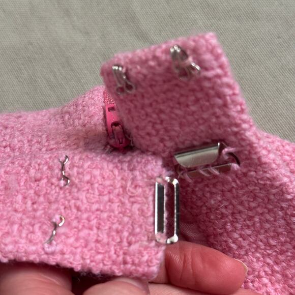 Vintage 90s Chanel XS Baby Pink Tweed 100% Wool + Silk Suit Set Blazer + Skirt - Picture 6 of 16